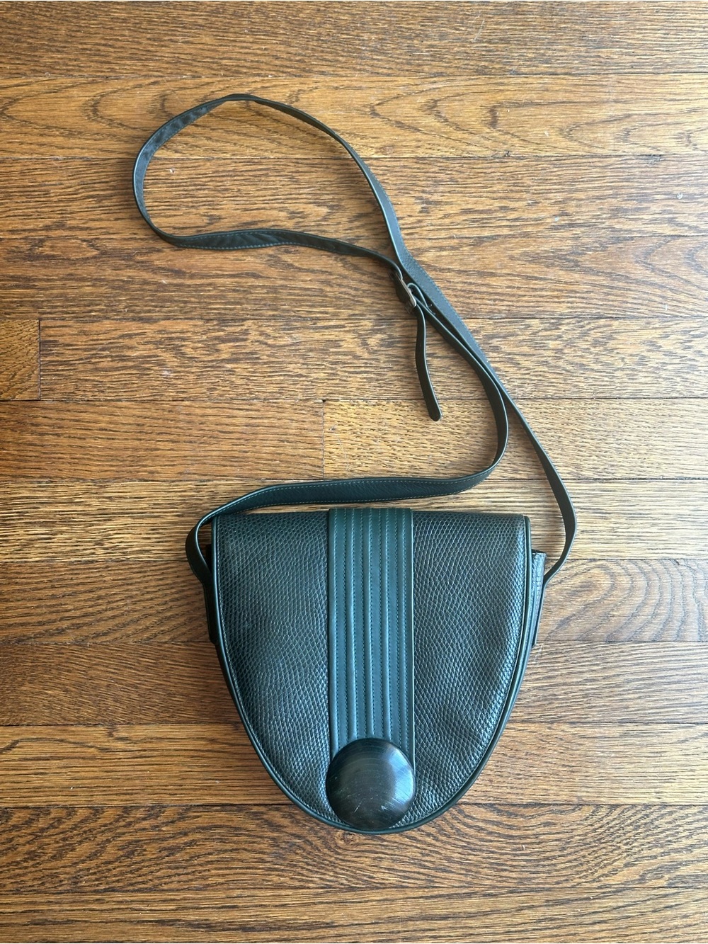 Rodo Leather Crossbody Flap Bag (Green)